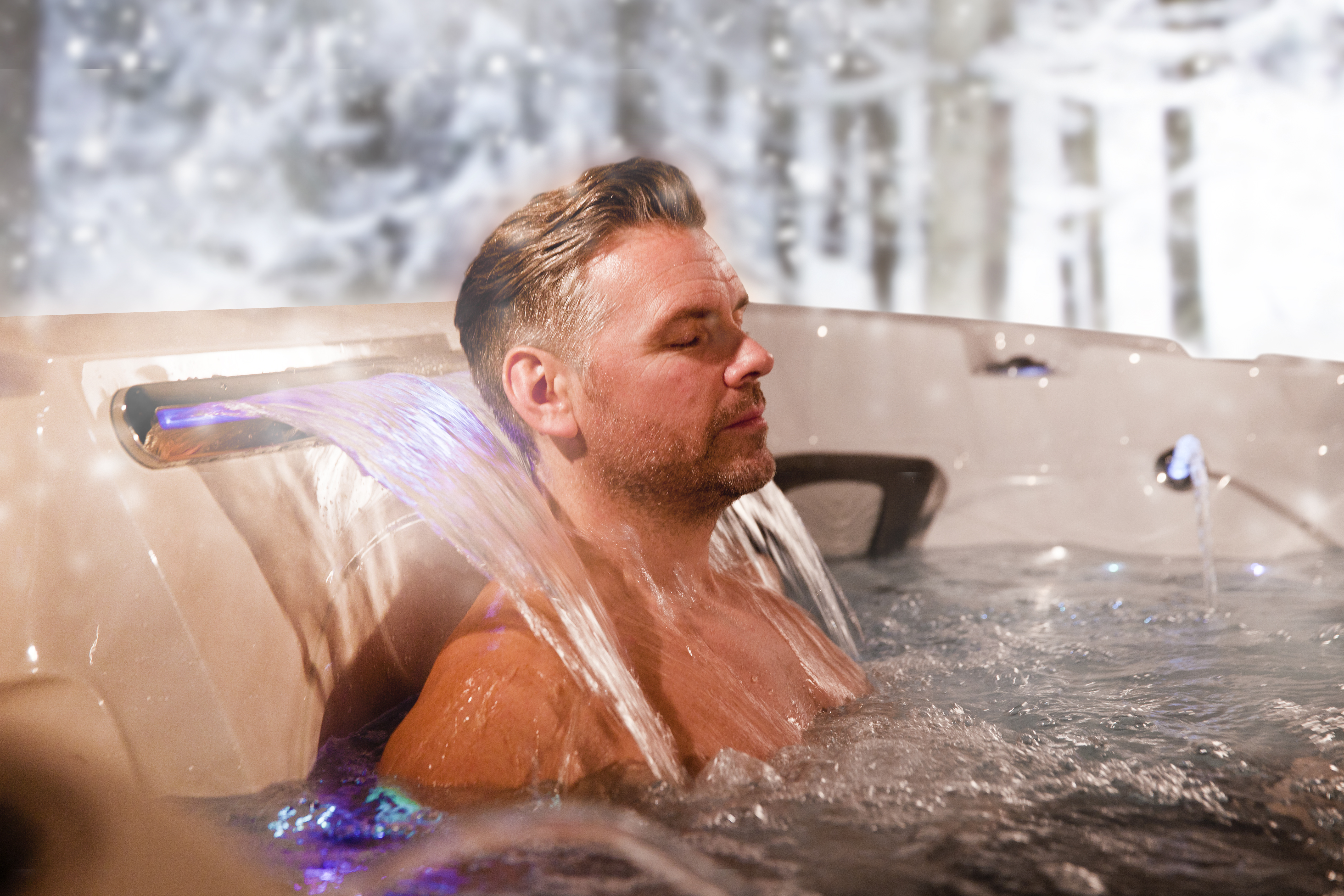 7 Health Benefits of Hot Tub Therapy for Albertans